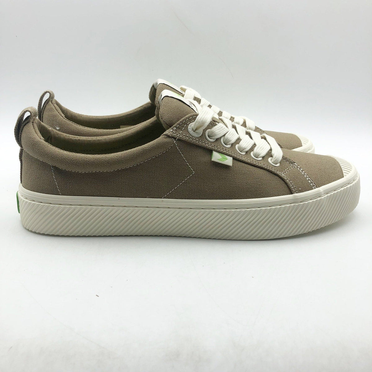 Cariuma Womens OCA Low Sneakers Size 8.5 Brown Burnt Sand Canvas NIB
