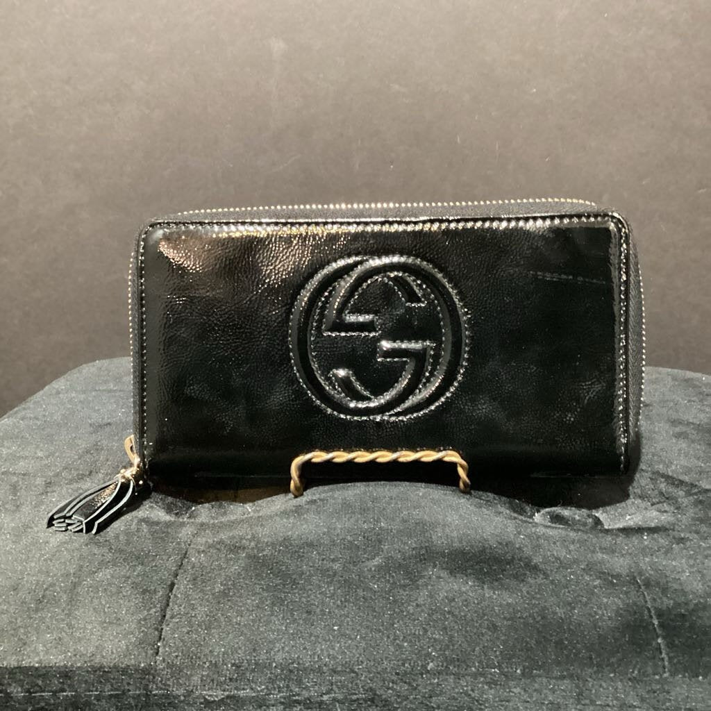 Gucci Soho Patent Zip Around WALLETS