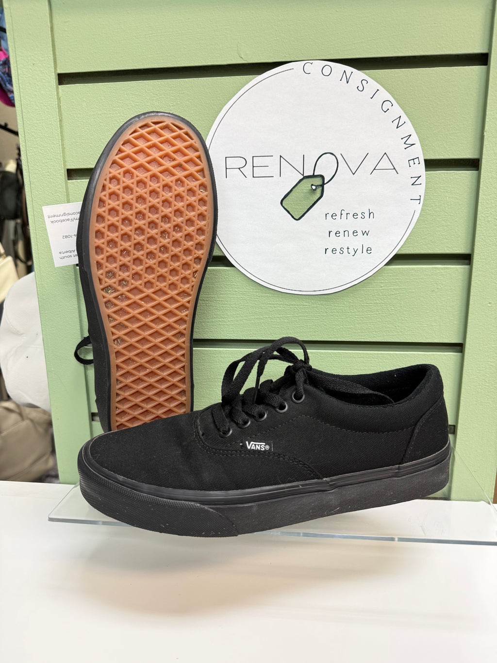Vans Authentics (Mens 7.5/Womens 9)