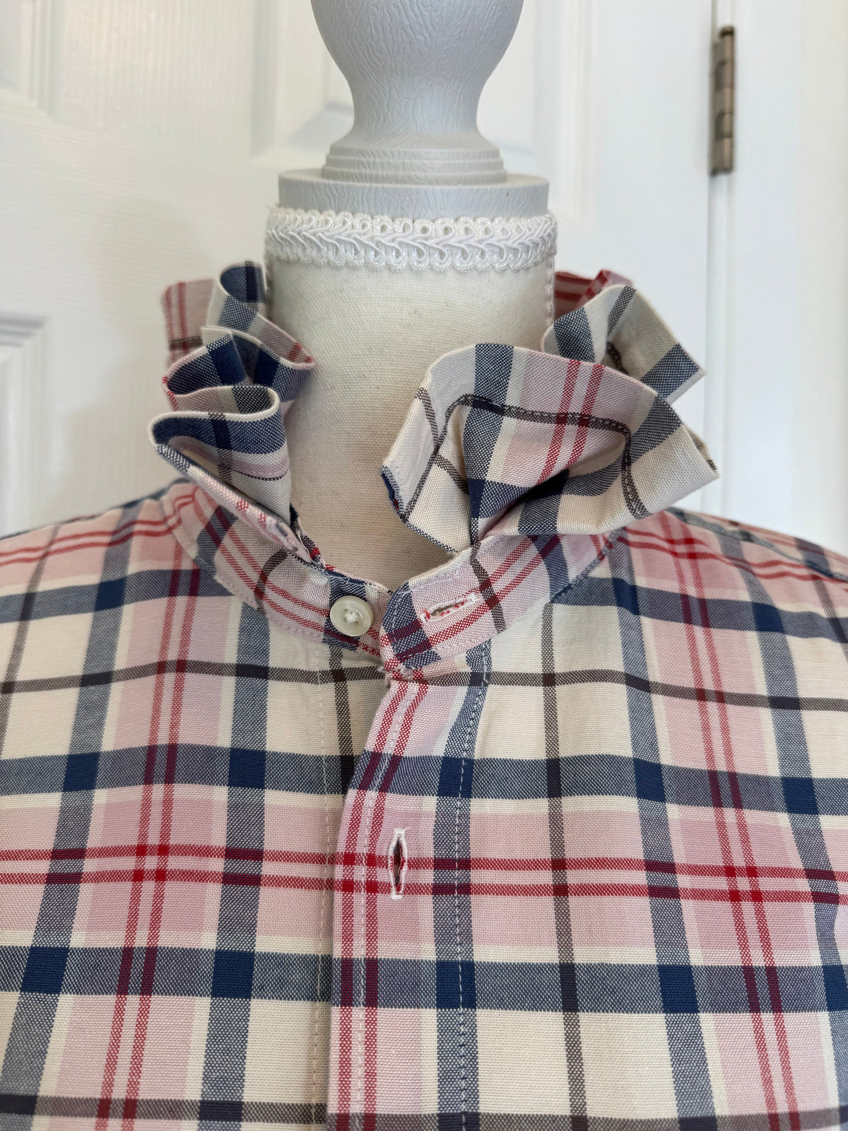 Mariette - Gap Brand New Mens Ruffle Collar Shirt - Short Sleeve - Pink and Blue Plaid Cotton/Linen Blend