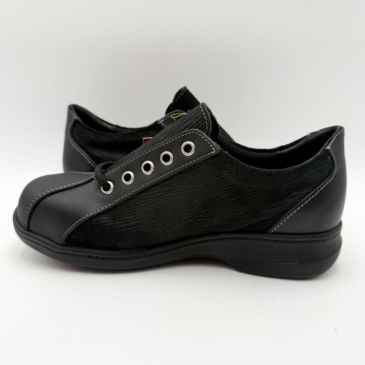 Mellow Walk Womens Daisy 420092 Work Shoes Size 5.5 Black Steel Toe SR NIB