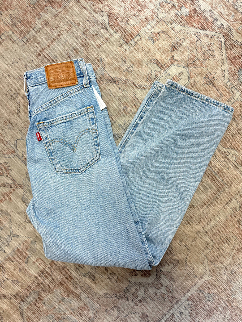 Levi’s Ribcage Straight Ankle HR Jeans (23x27)