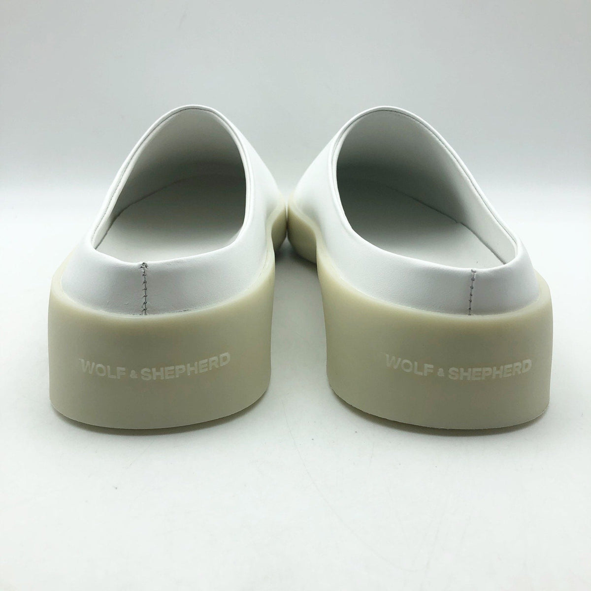 Wolf & Shepherd Mens 7.5 Womens 9 Cruise Mule Slip On Shoes White Vanilla NIB