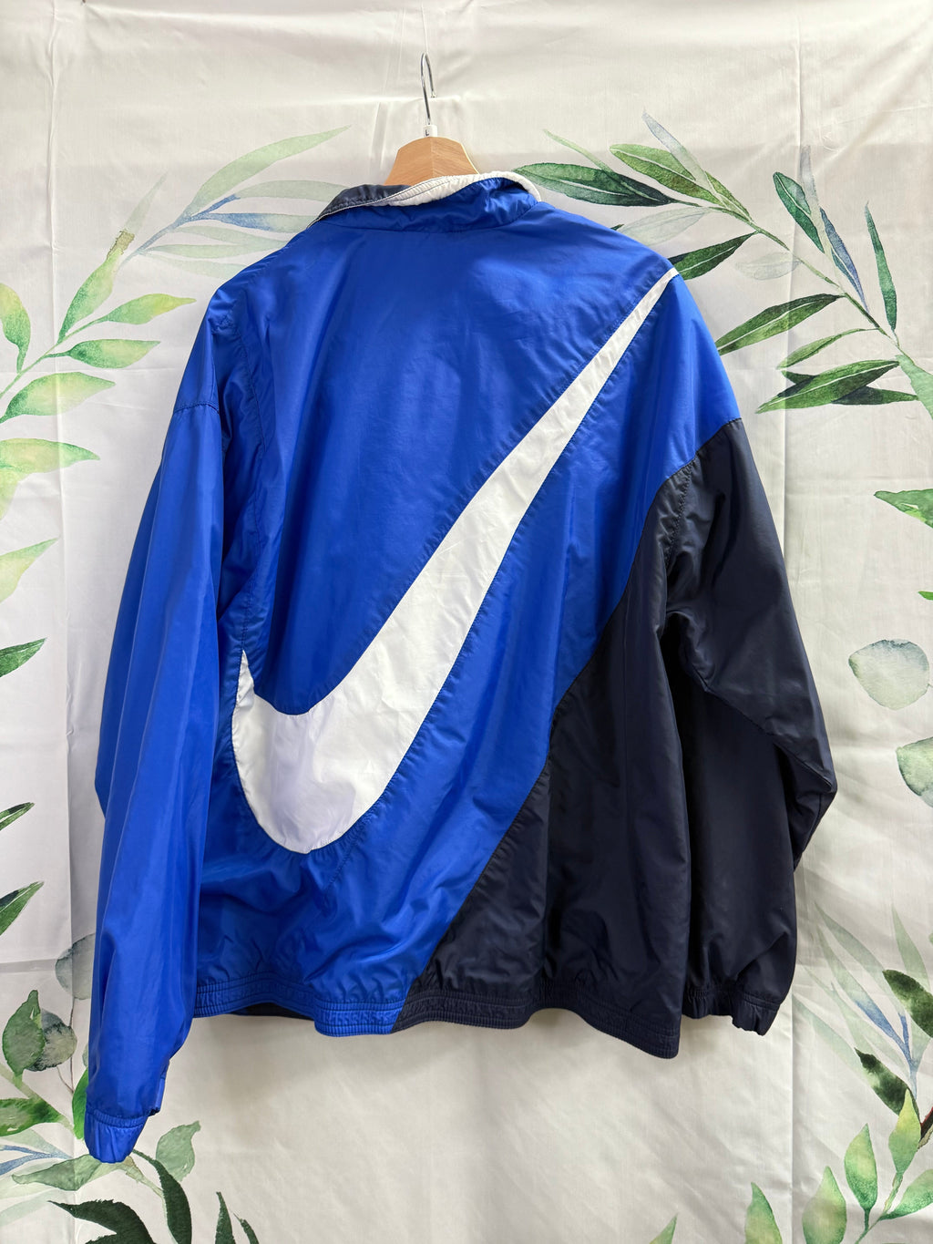 Nike ‘90s Big Swoosh Light Jacket (L)