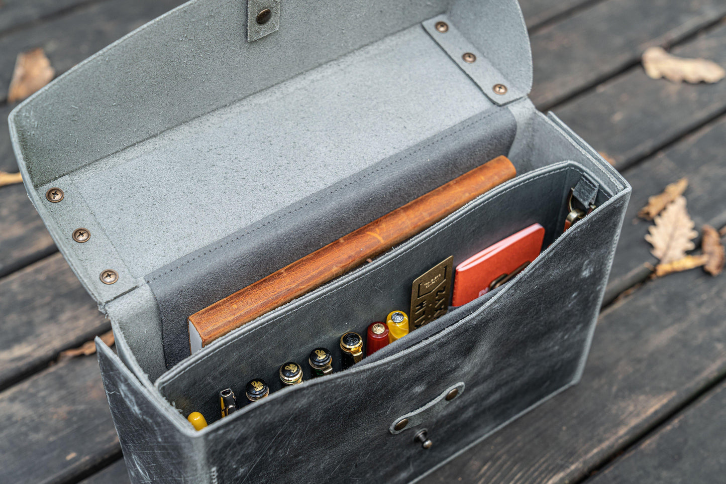 Writer's Medic Bag - Crazy Horse Smoky