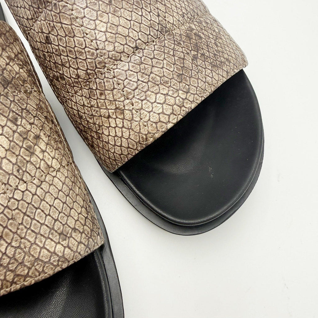 Aerosoles Womens Leila Slide Sandals Size 8.5 M Grey Snake Quilted NWOB