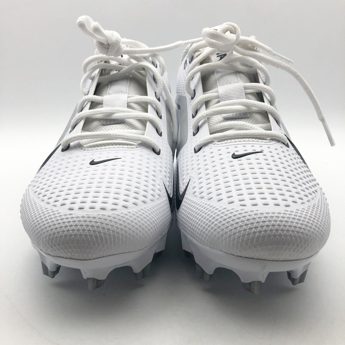 Nike Mens Alpha Menace 4 Varsity Molded Football Cleats Size 13 White Black NWOB