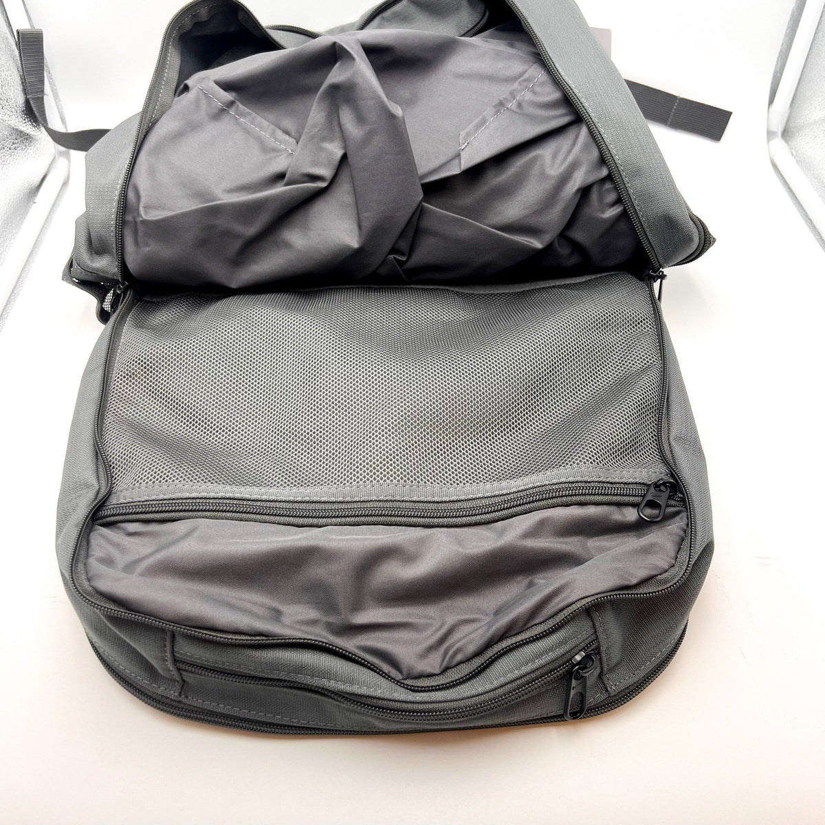 Nike Unisex Brasilia 9.5 Training Backpack XL 30L Iron Grey Black White NWT