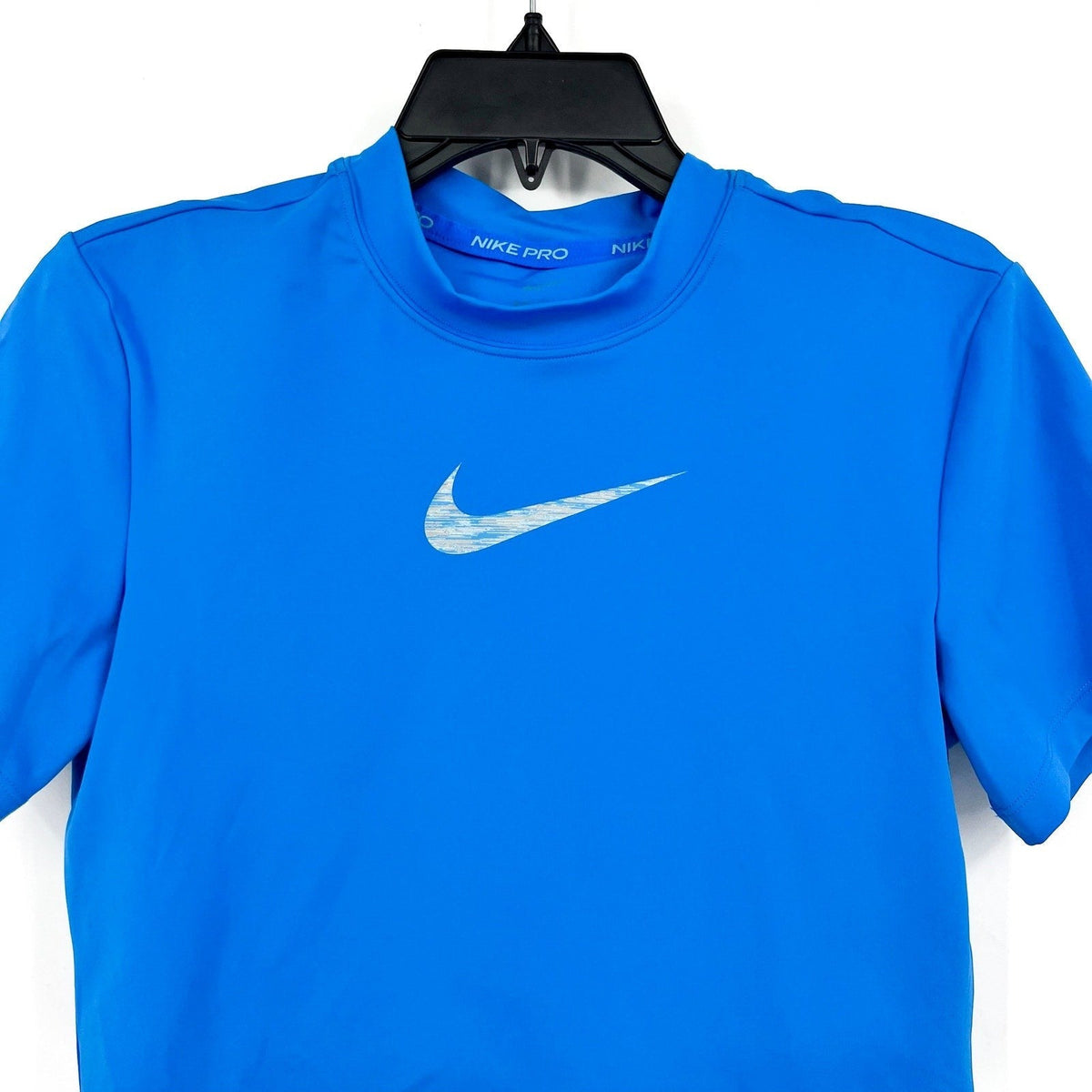 NIKE PRO Women's Dri-FIT Short-Sleeve Cropped Top Medium Royal Blue Tee NWT