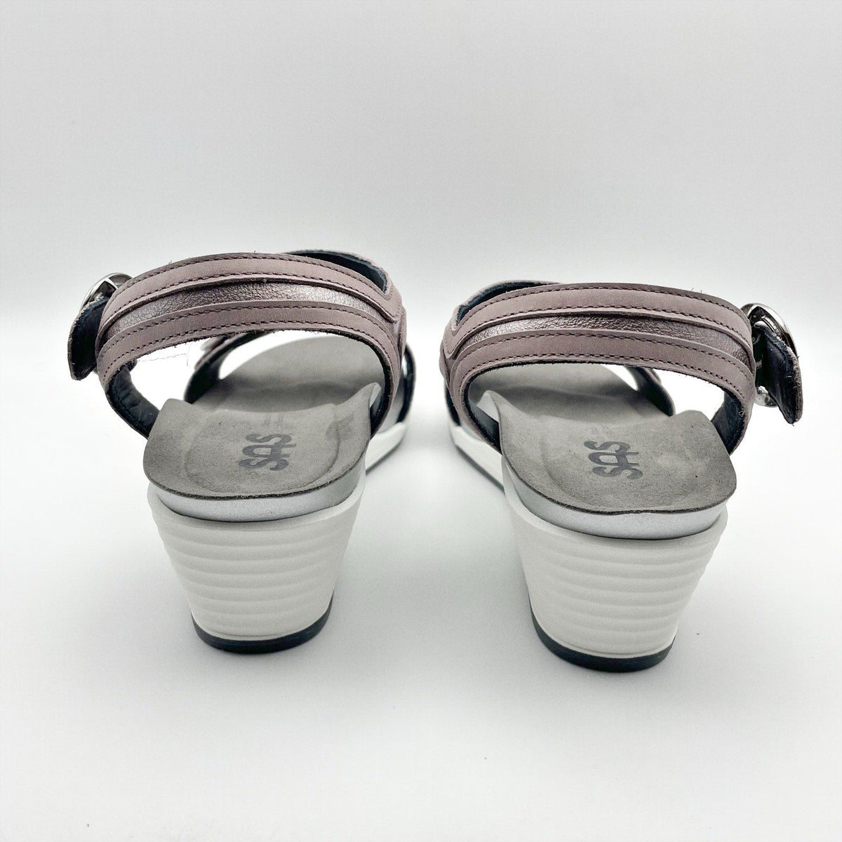 SAS Womens Seight Wedge Sandals Size 7.5 WW Purple Silver Leather NIB