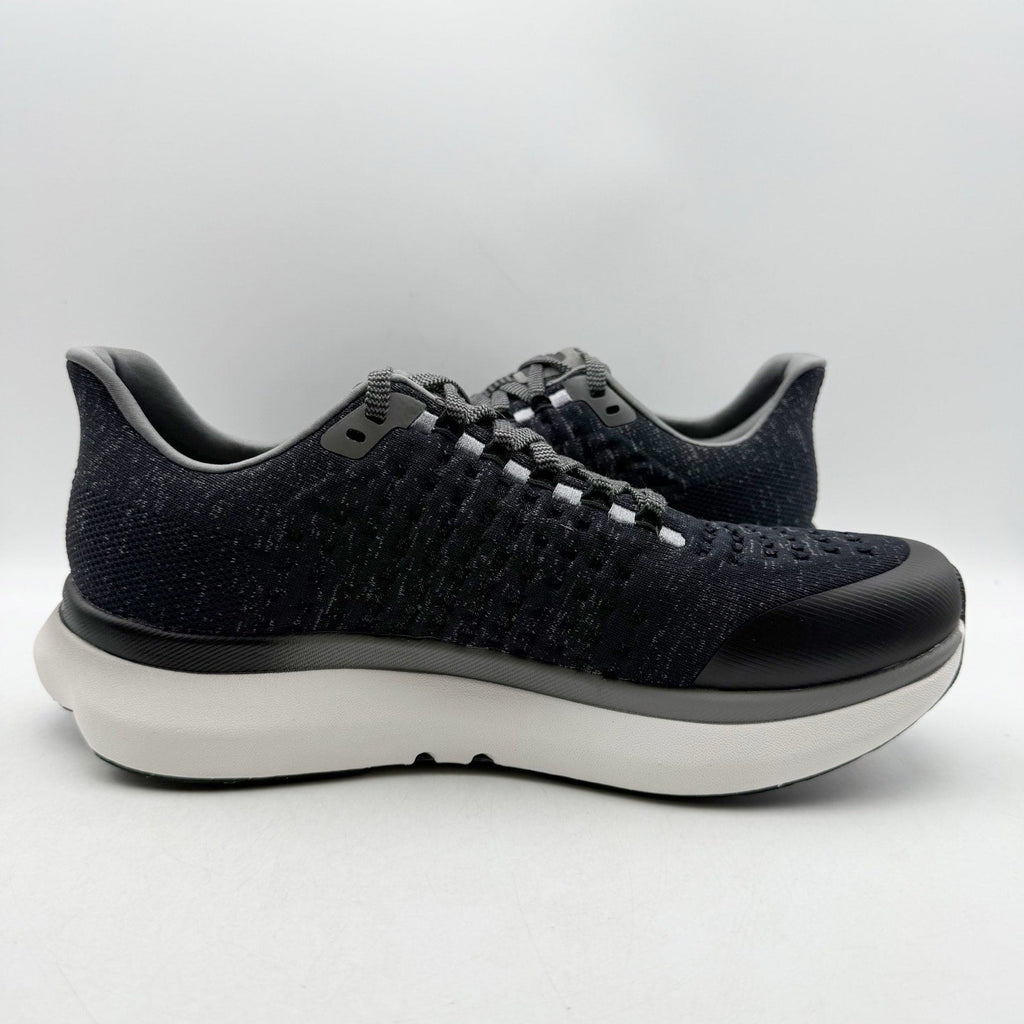 Rabbit Mens Dream Chaser Running Shoes Size 11 Black White Athletic Sneakers NIB