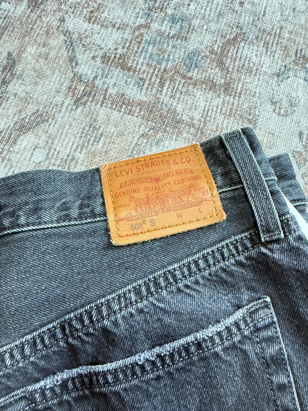 Levi’s 501 HR Jeans (28x28)