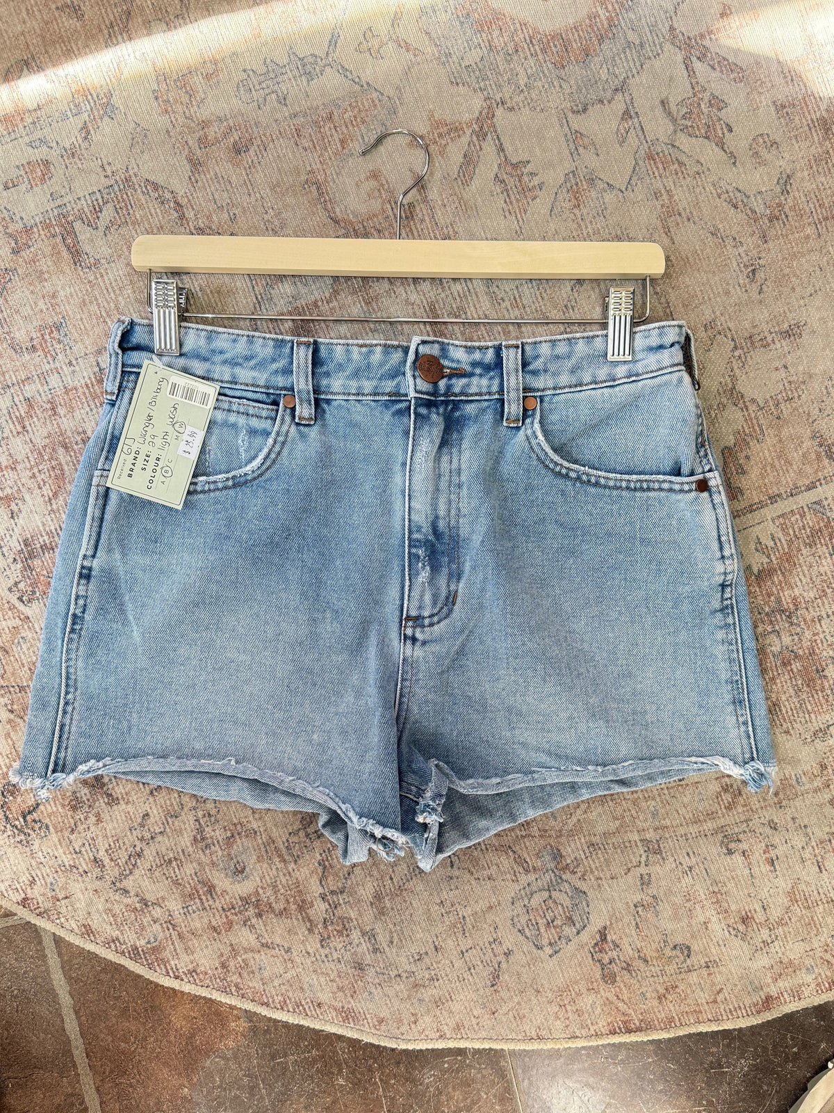 Wrangler X Billabong Cutoff HR Shorts (29) oo*