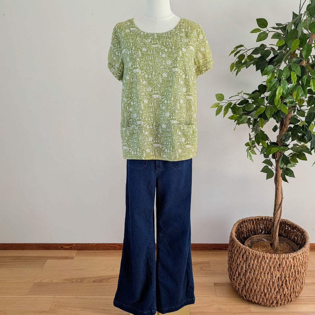 Novelty Printed Cotton Top Shirt - L