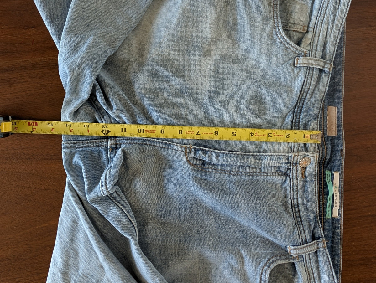 Anthropologie Pilcro Distressed Light Wash Jeans - 20W