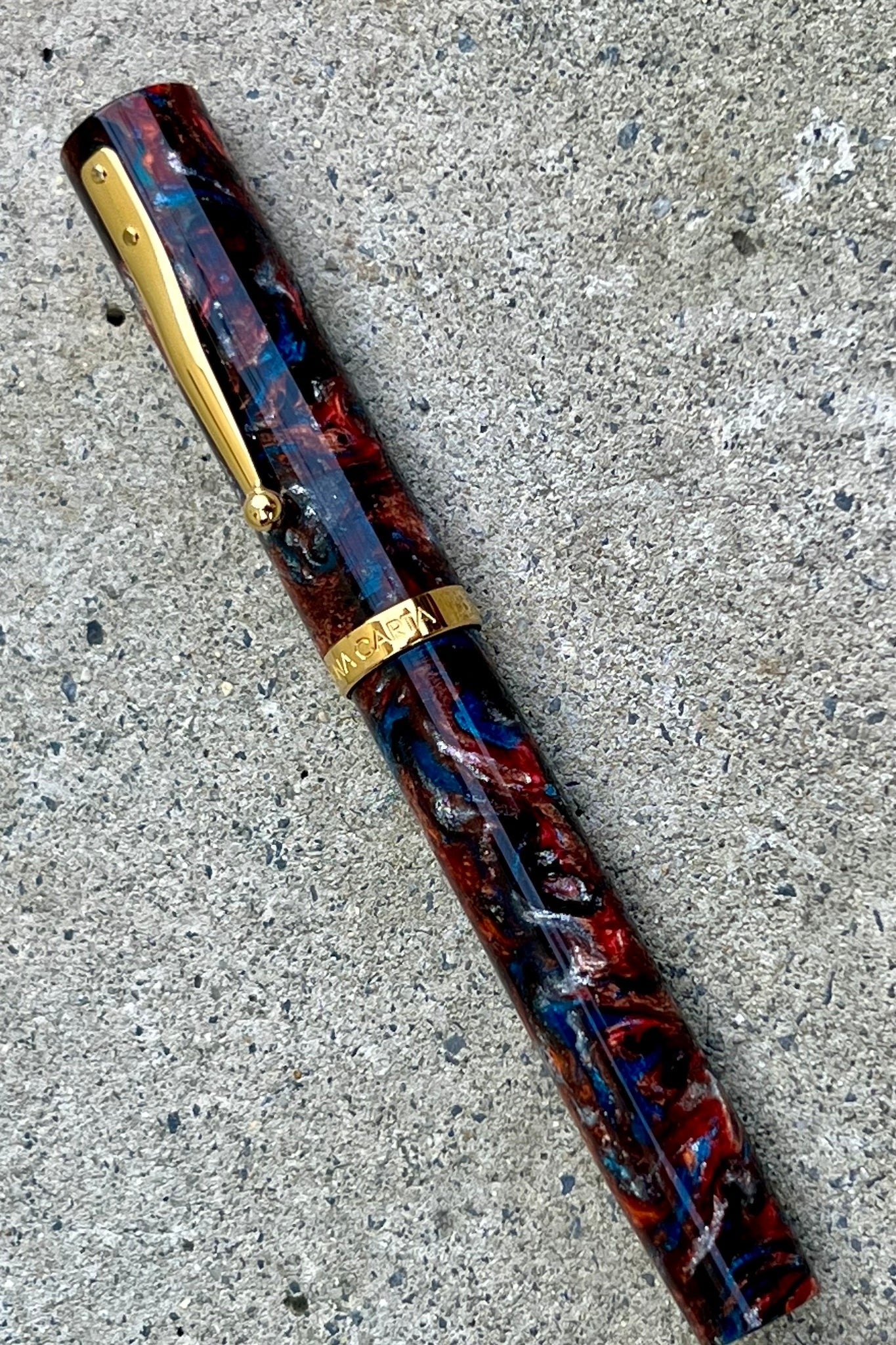 Magna Carta Mag 1000 Oversized Fountain Pen 3