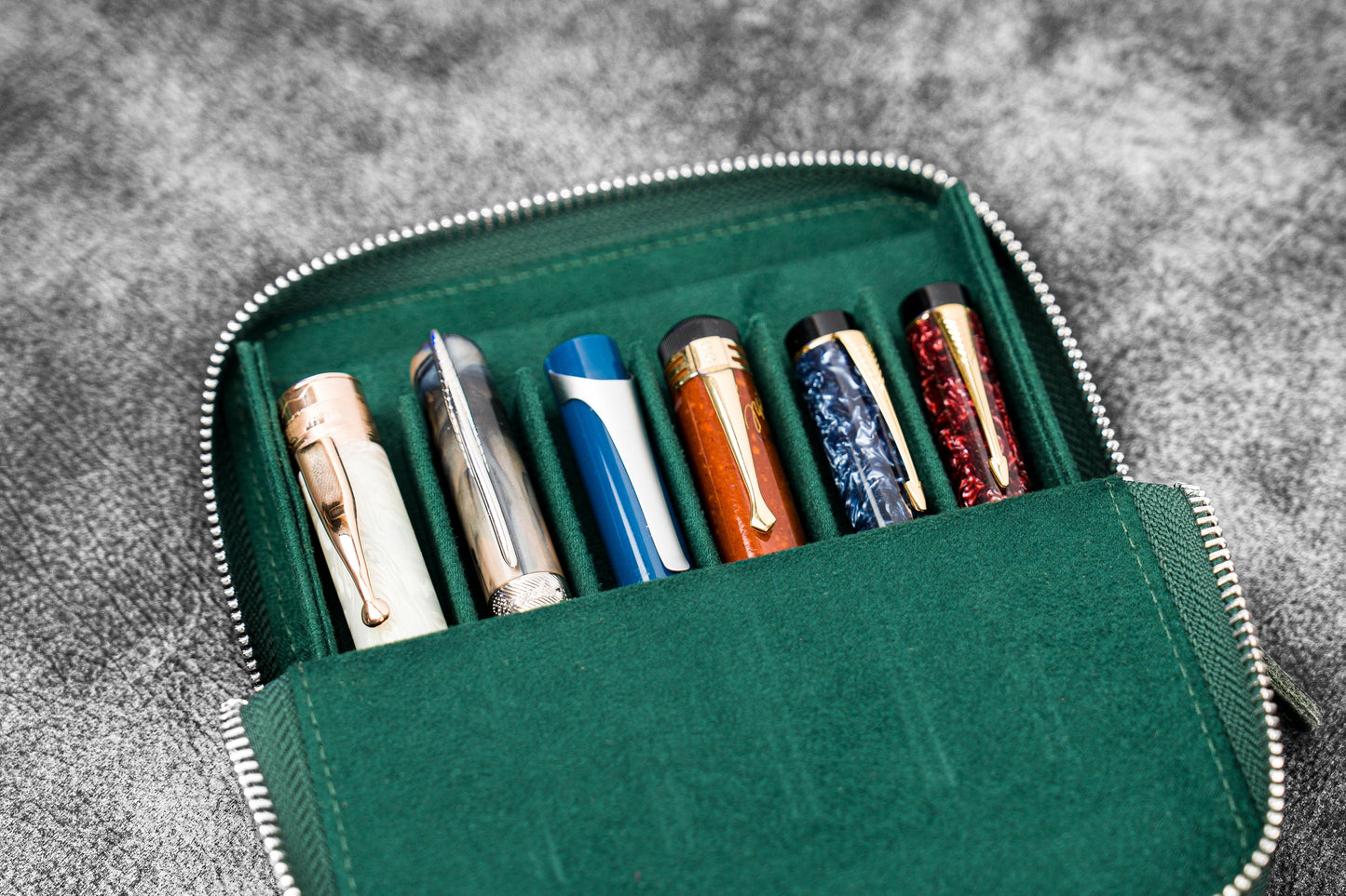 Leather Zippered Magnum Opus 6 Slots Hard Pen Case with Removable Pen Tray - Crazy Horse Forest Green