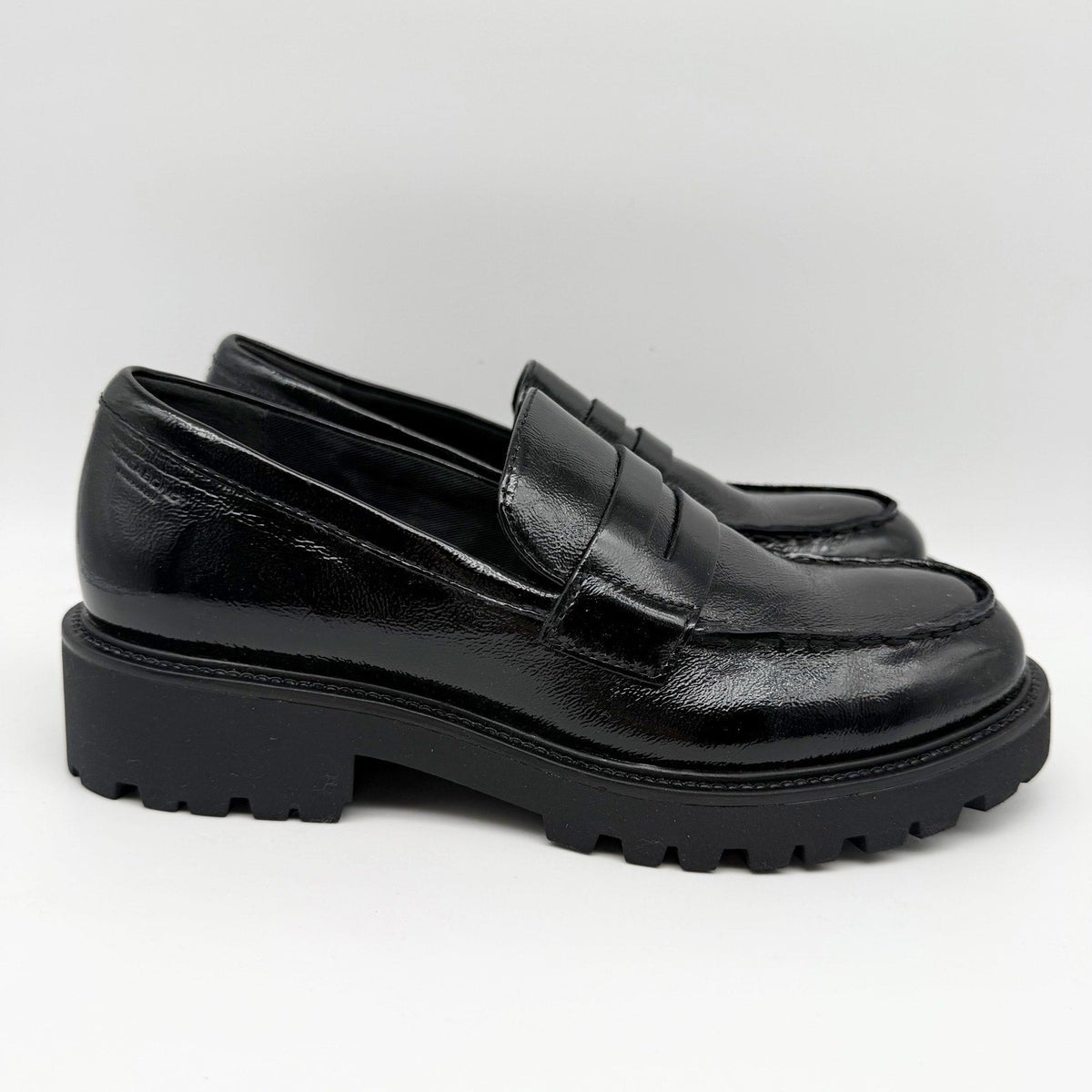 Vagabond Women Kenova Penny Loafers EU 38 US 8 Black Crinkle Leather NIB