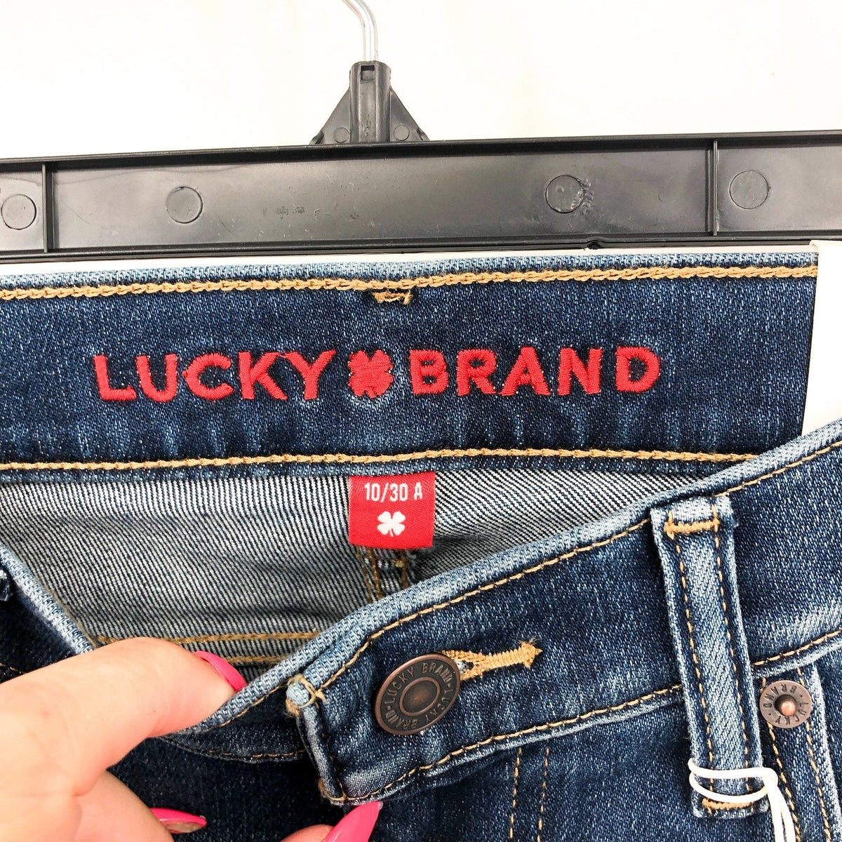 LUCKY BRAND Women's Sweet Straight Jeans Size 10 Sweet Escape Blue Mid Rise NWT