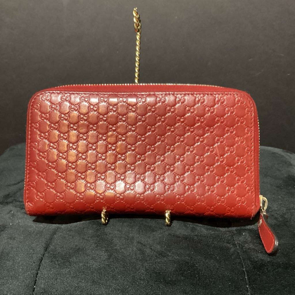 Gucci Embossed Leather Zippy ACCESSORIES Wallet