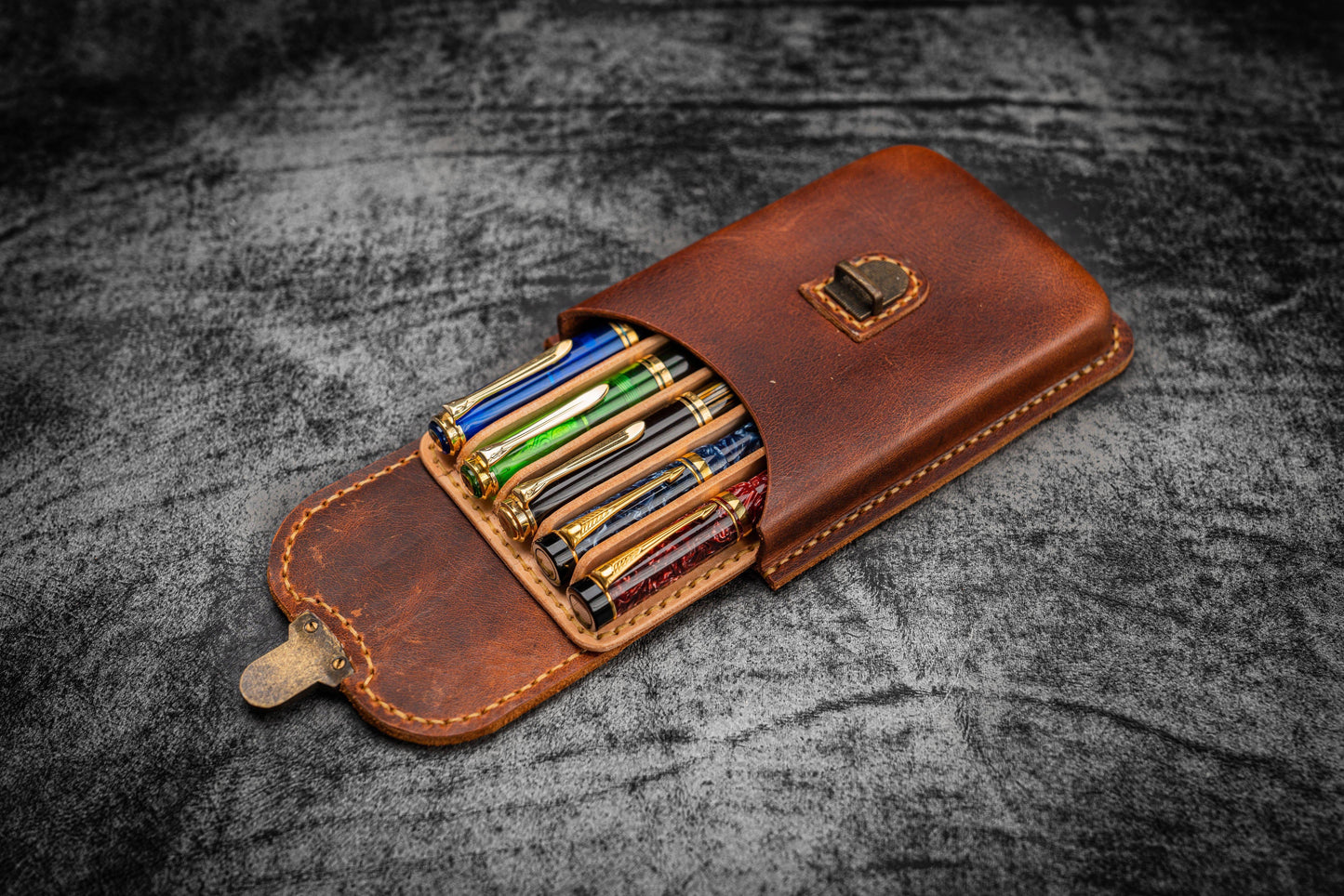 The Old School - Leather Molded Pen Case for 5 Pens - Distressed Leather