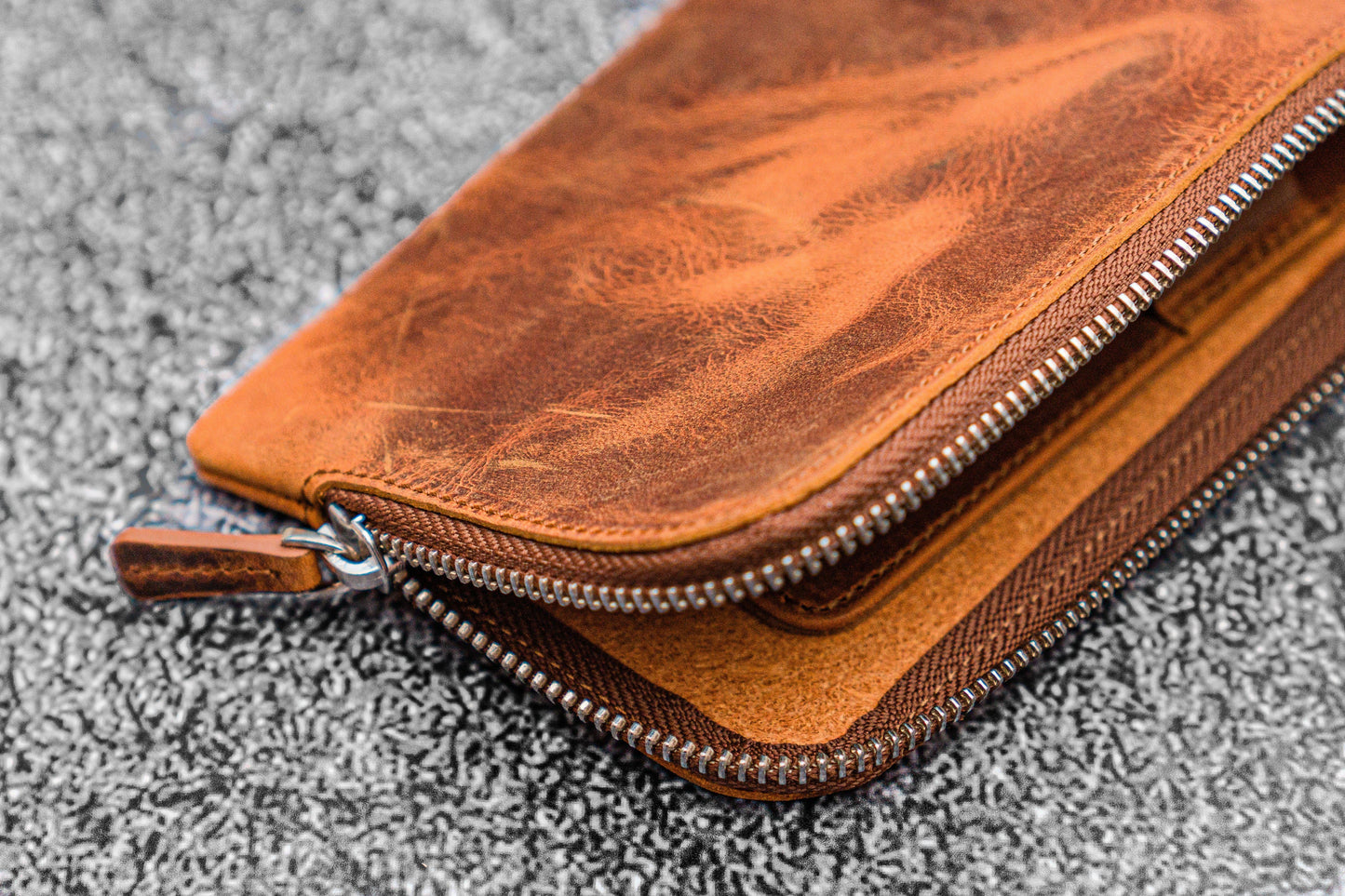 Leather Slip-N-Zip 4 Slots Zippered Pen Pouch - Crazy Horse Brown