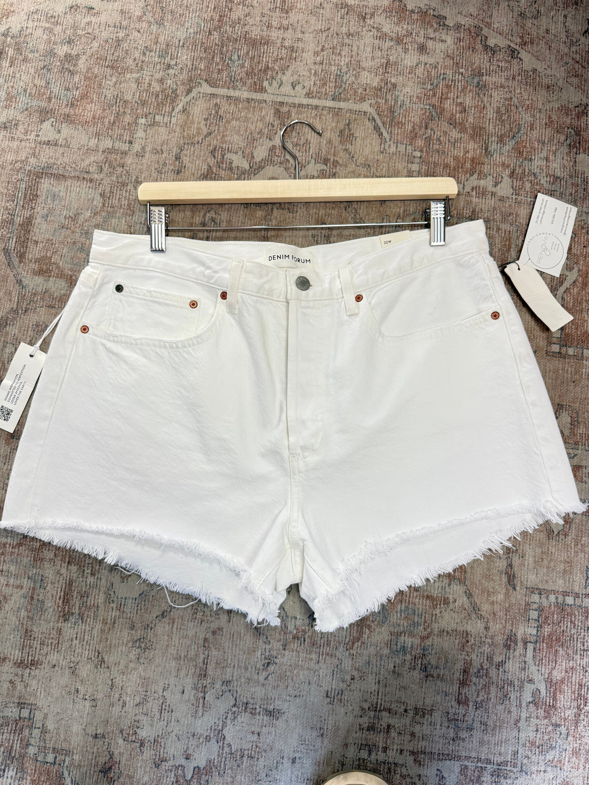 Denim Forum Ex Boyfriend HR Shorts (32) oo*