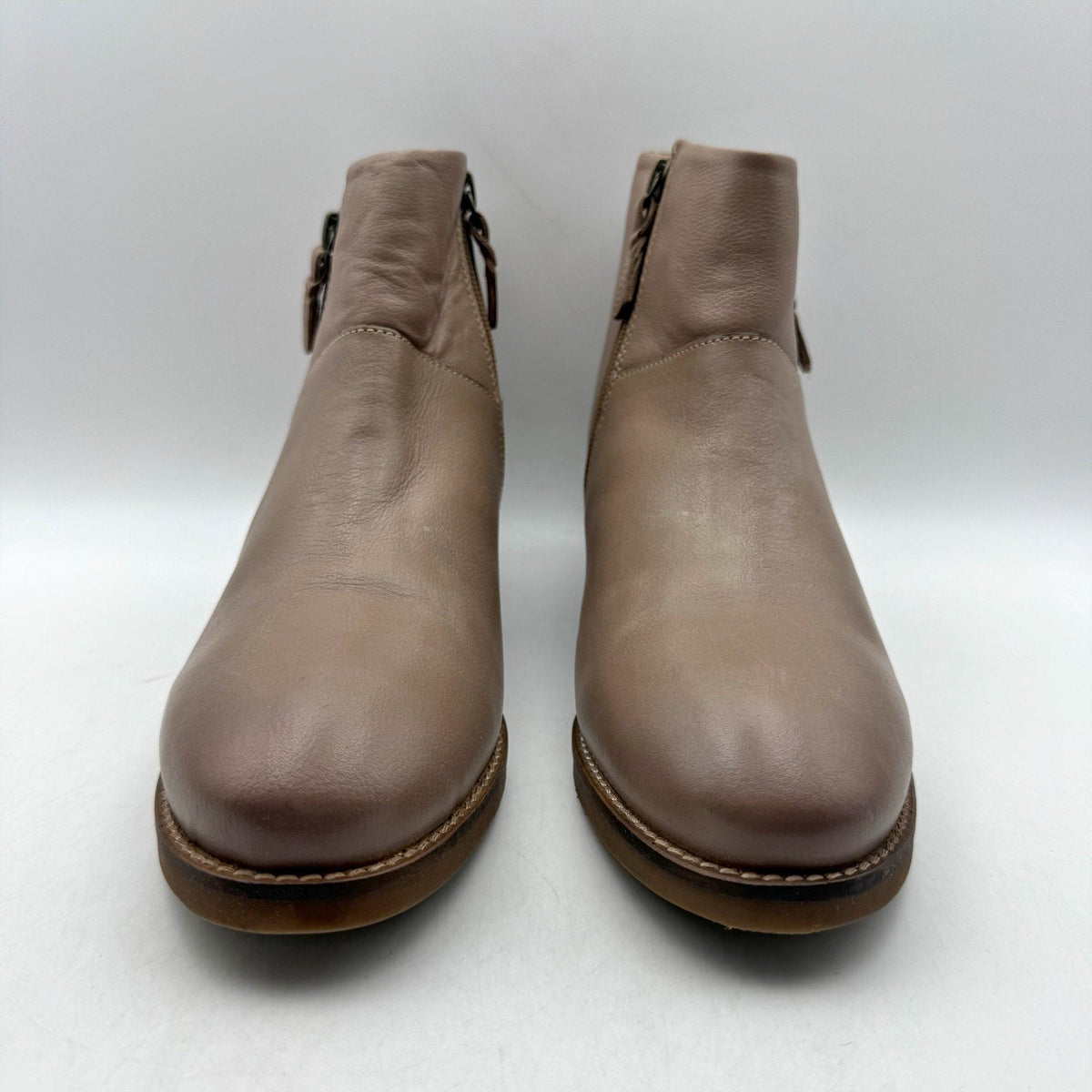 SoftWalk Womens Roselle Ankle Booties Size 8.5 NARROW Stone Tan Leather NWOB