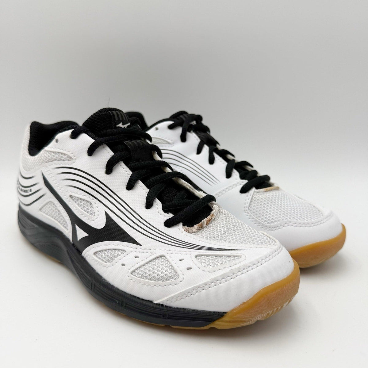 MIZUNO Womens Cyclone Speed 3 Volleyball Shoe Size 6 White Black Lace Up NWOB