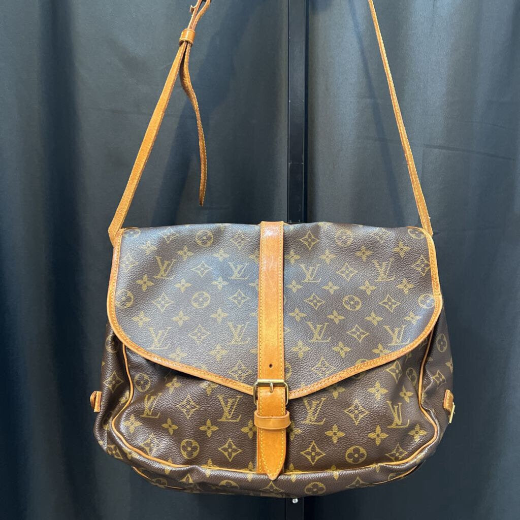 Louis Vuitton AS IS Messenger HANDBAGS L
