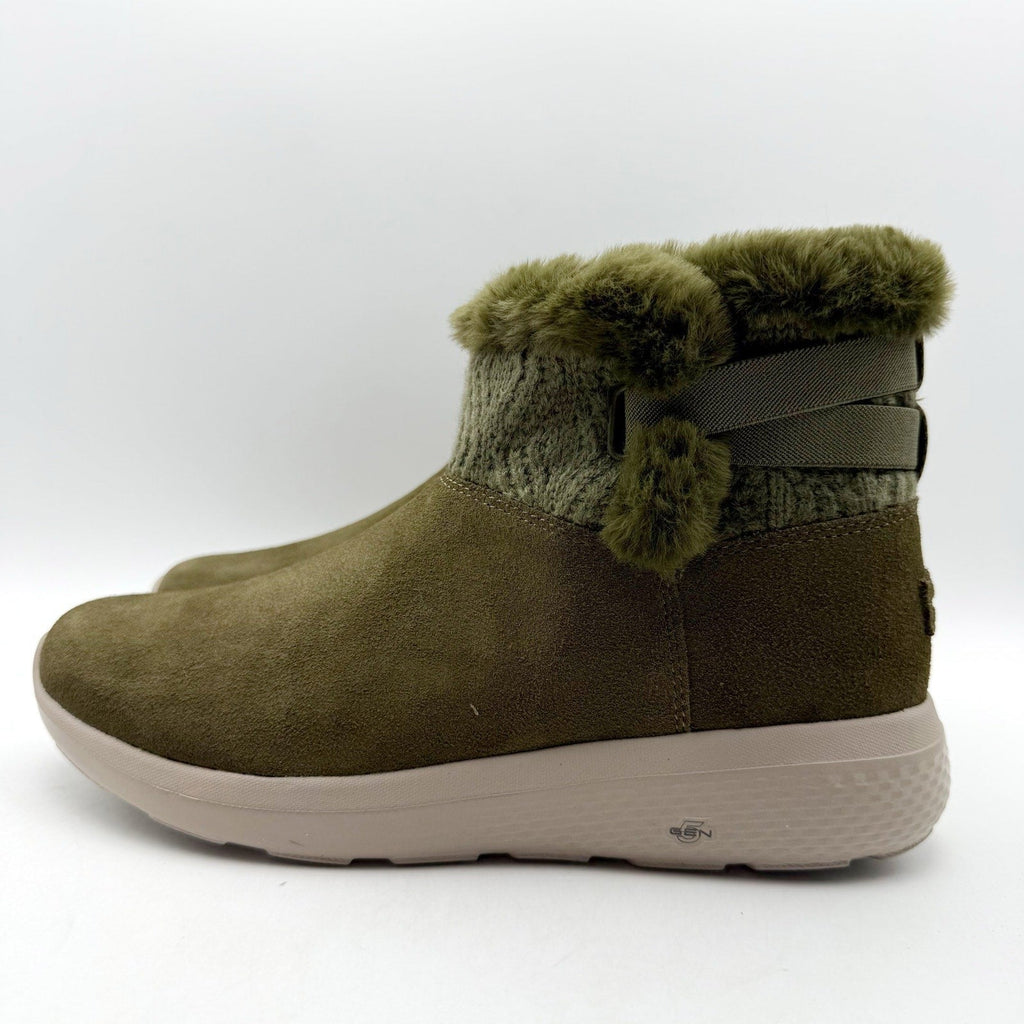 Skechers Womens On The Go City Booties Size 7 M Green Suede Water Repellent NIB
