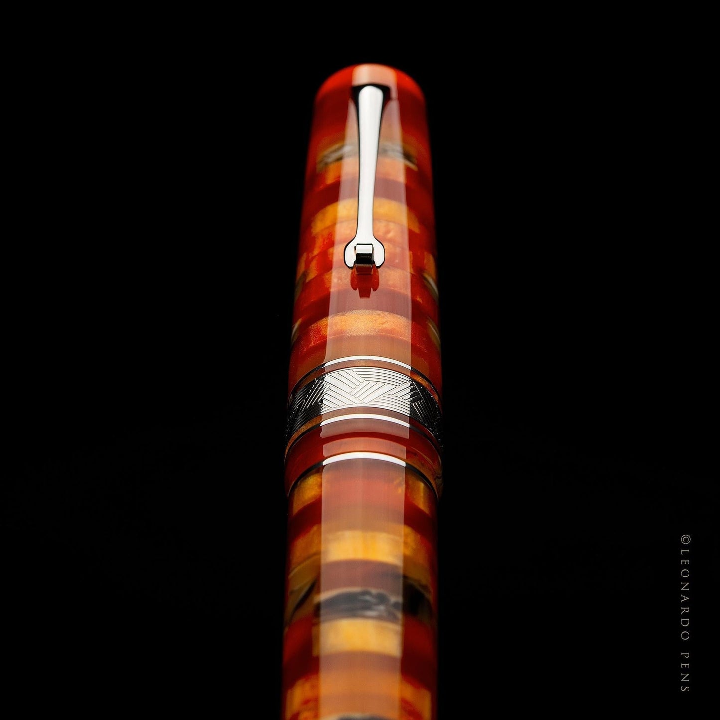 Leonardo Momento Zero Grande Fountain Pen – Mosaico Mango – GT #6
