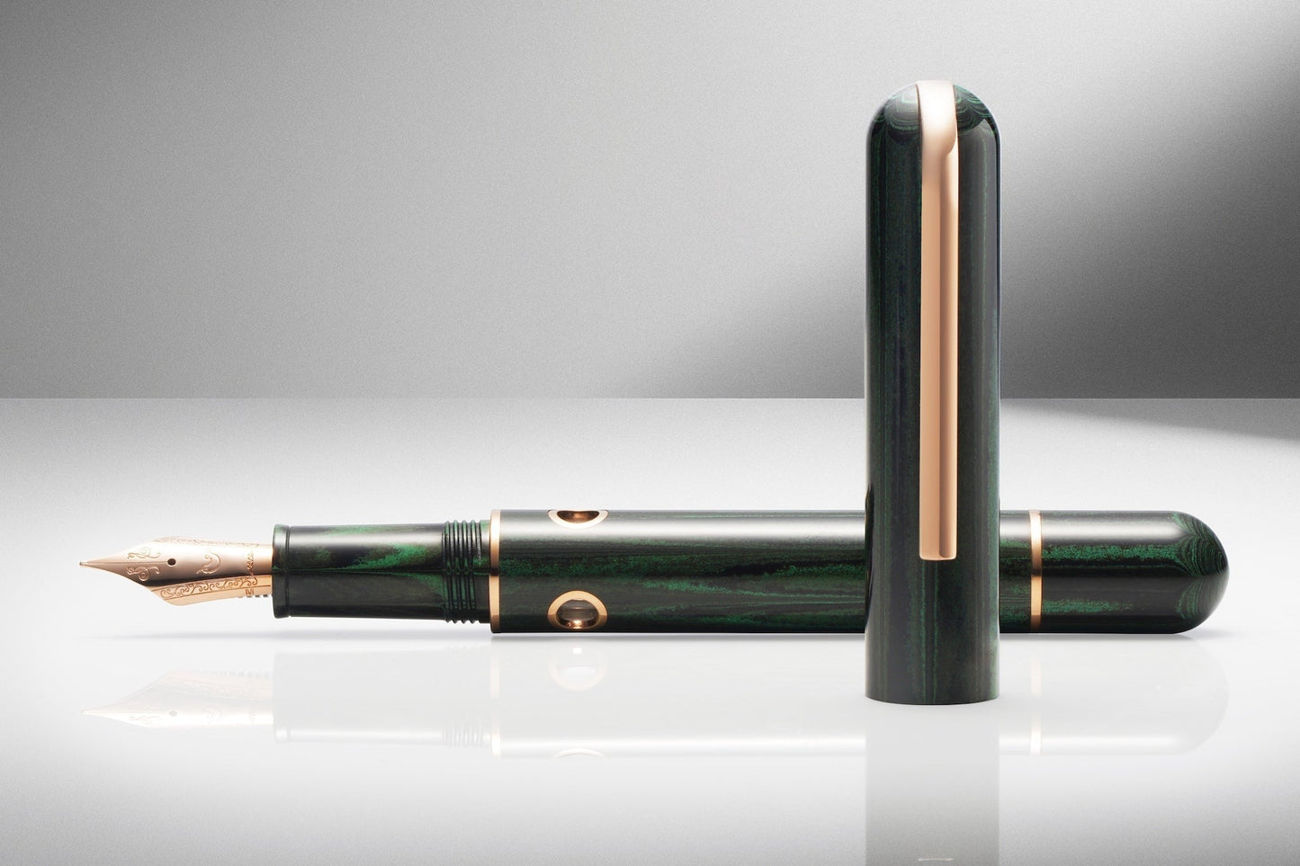 Nahvalur Nautilus Fountain Pen - Chelonia Green