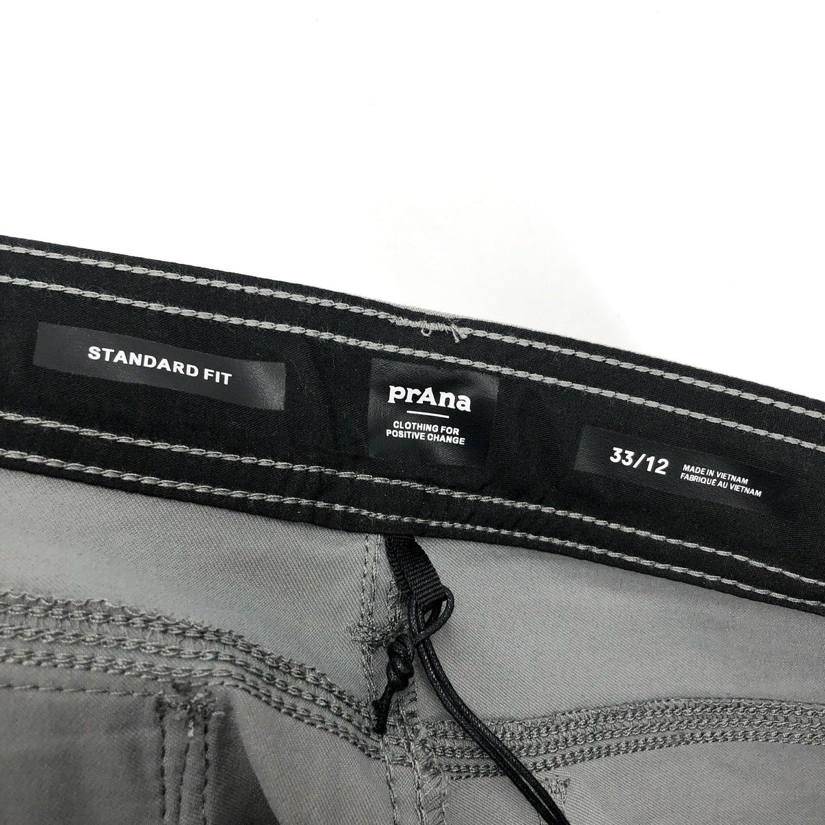 PRANA Men's Stretch Zion II Shorts Size 33 Grey Standard Fit Flat Front NWT