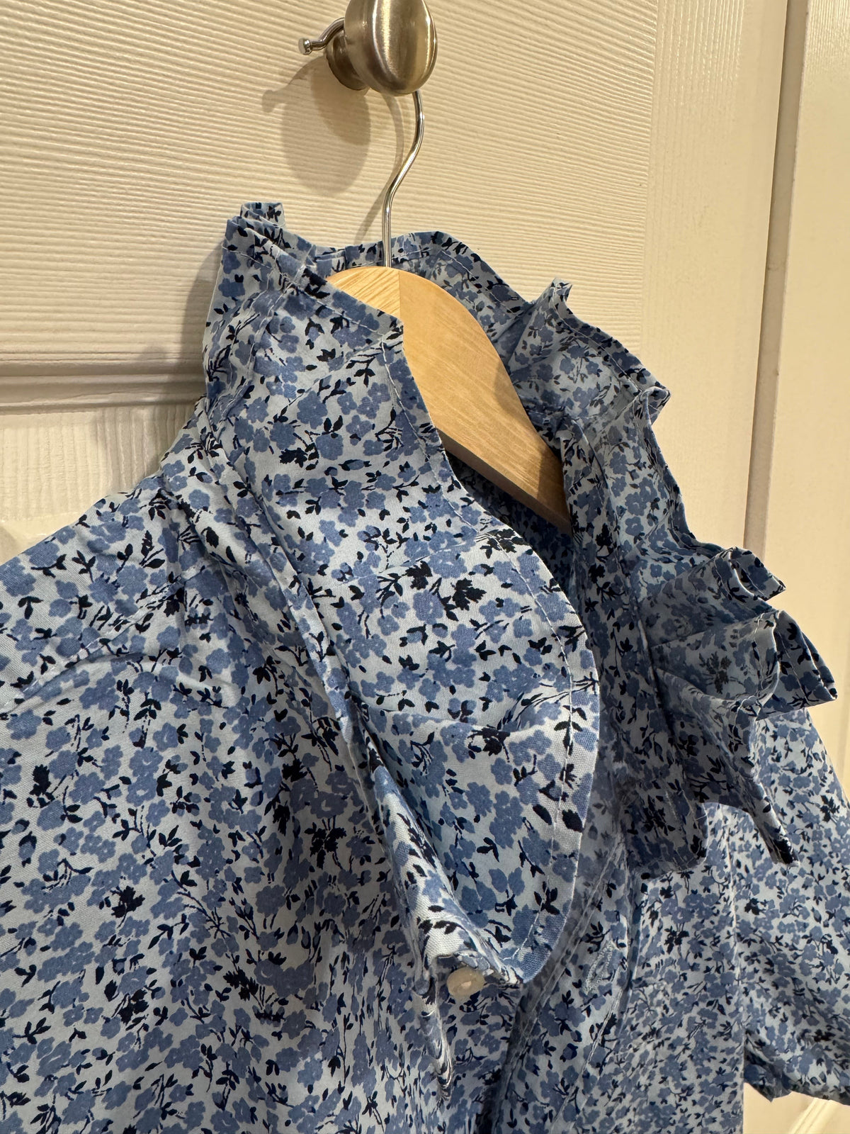 Marlow - Gap Brand New Mens Ruffle Collar Shirt - Short Sleeve -Blue Floral -