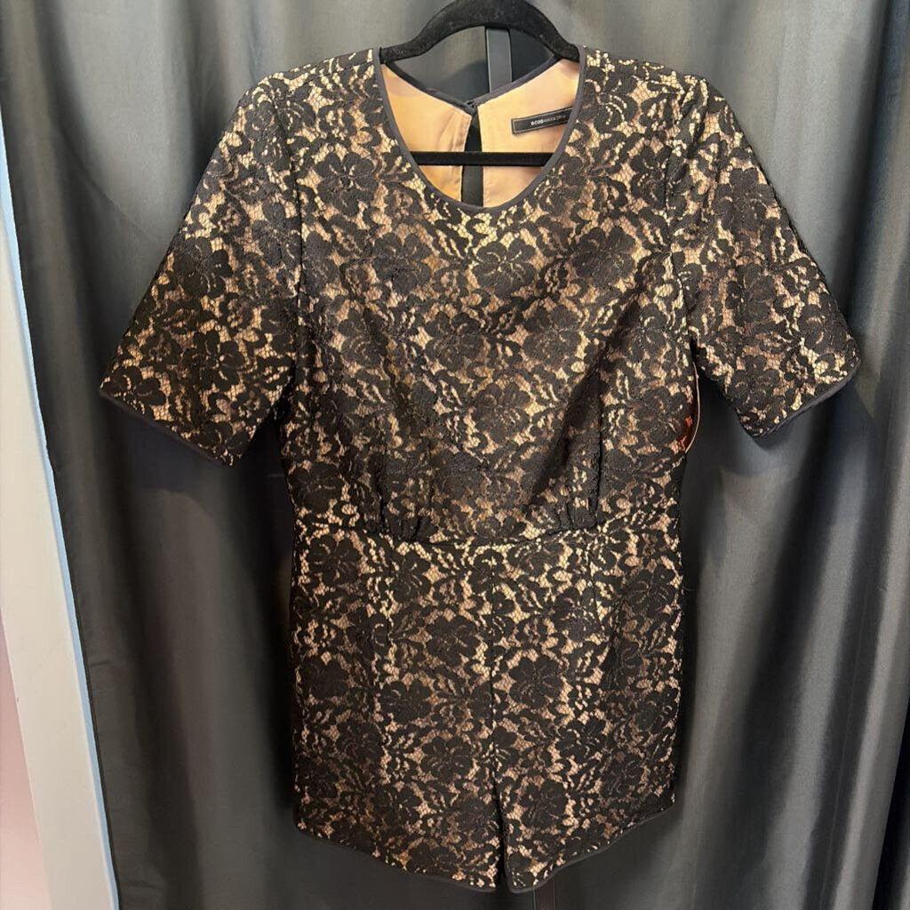 BCBGMaxazria Lace S/S Romper ROMPERS Medium