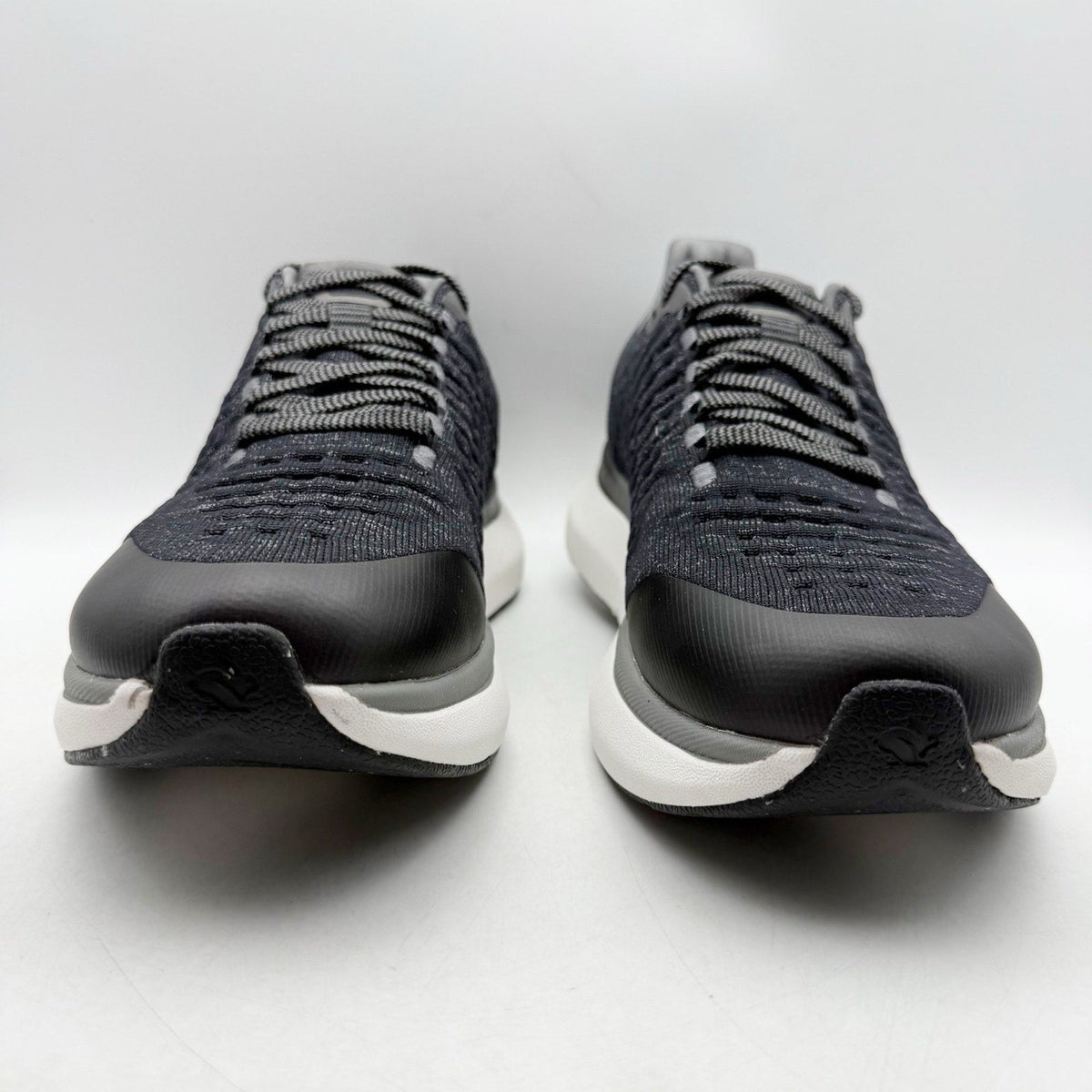 Rabbit Mens Dream Chaser Running Shoes Size 11 Black White Athletic Sneakers NIB