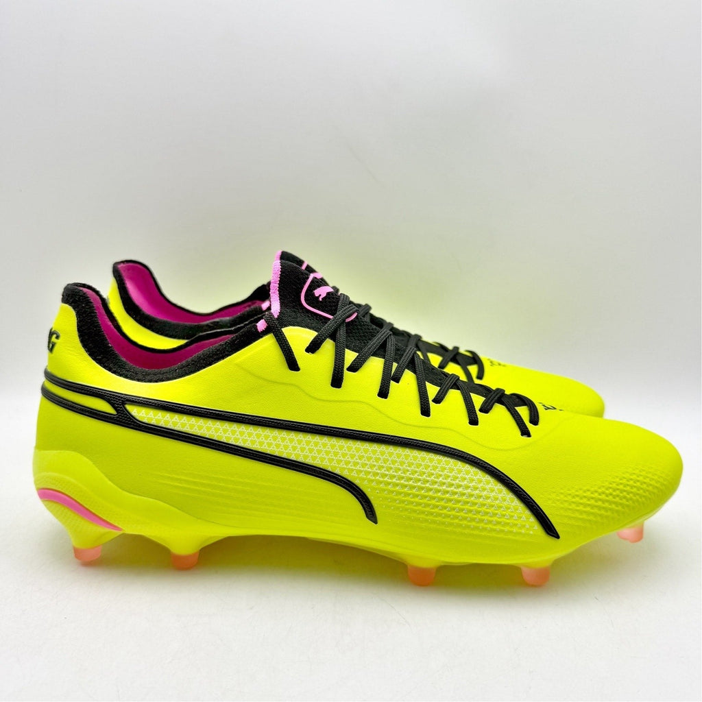 PUMA Mens King Ultimate Soccer Cleats Size 10 EU 43 Neon Yellow Athletic NWOB