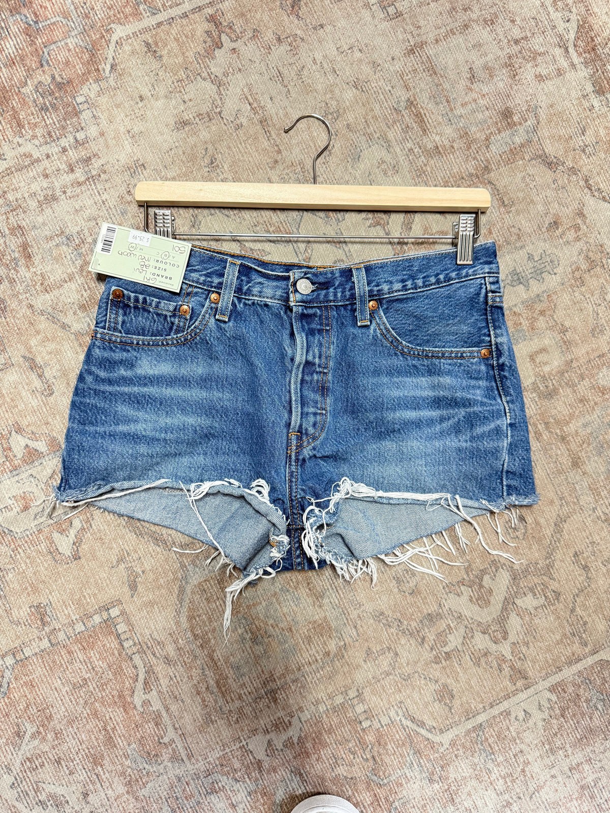 Levi’s 501 HR Shorts (28) oo*