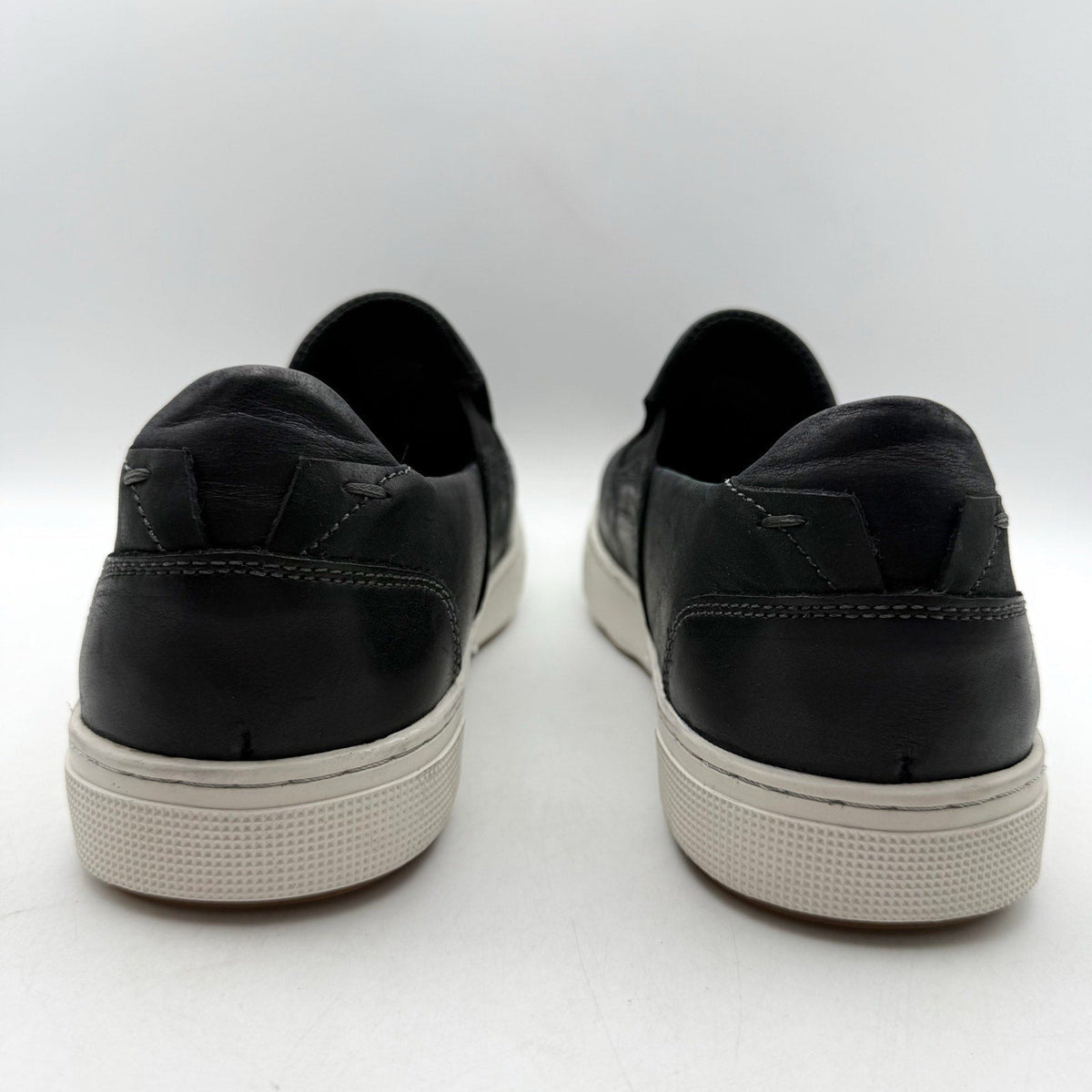 Propet Mens Kedrick Sneakers US 9.5 EEE Black White Leather Slip On NWOB
