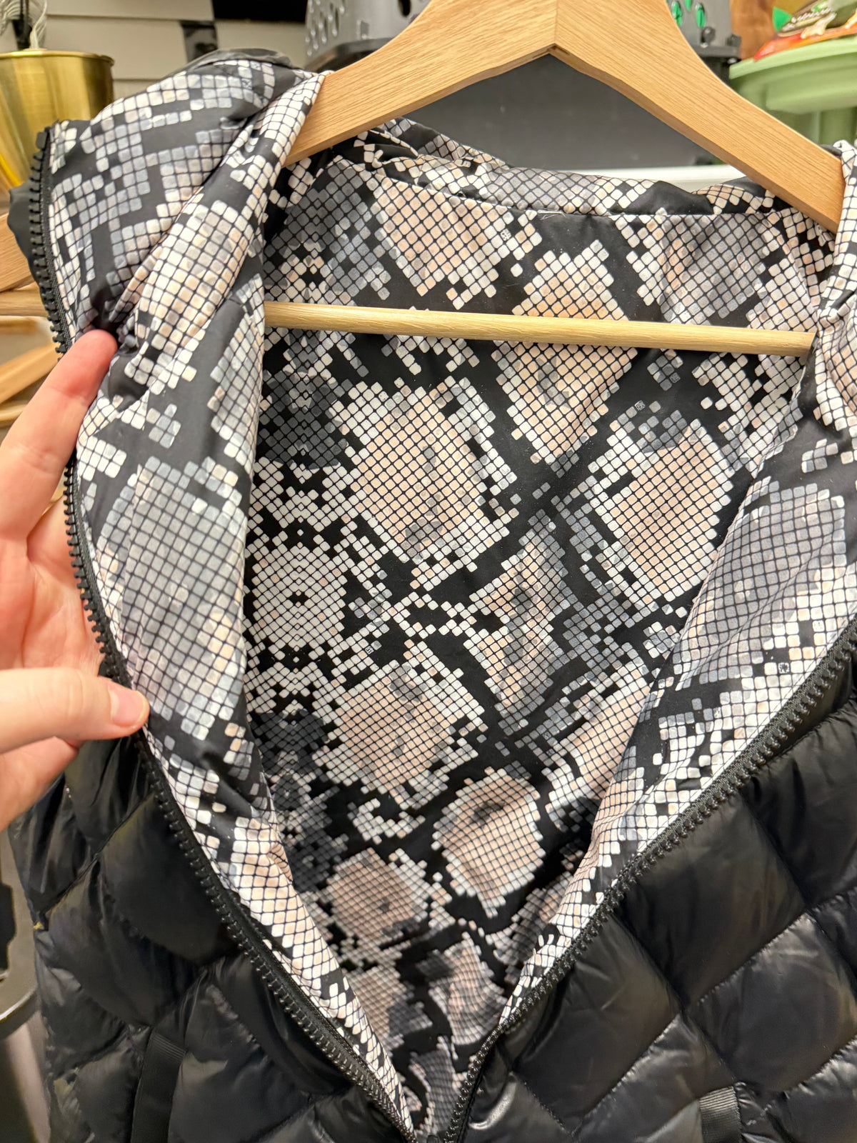 Lululemon The Fluffiest Vest (8) oo*