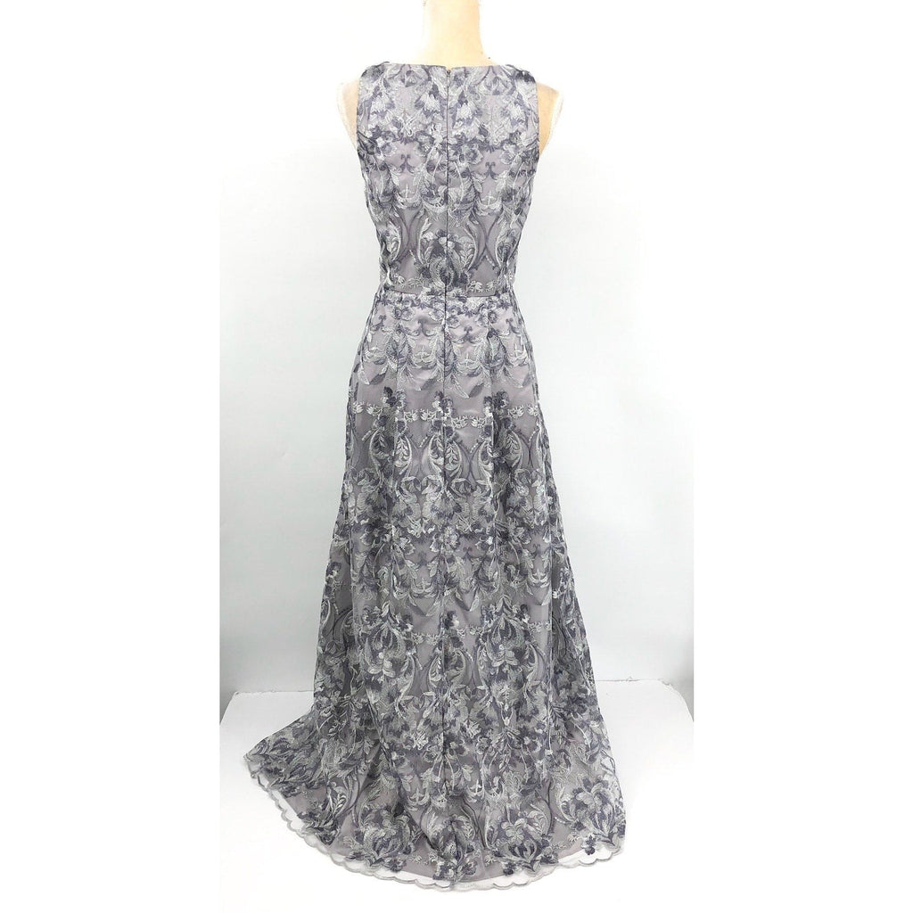 ALEX EVENINGS Embroidered Sleeveless Formal Gown Size 6 Pewter Silver NWOT