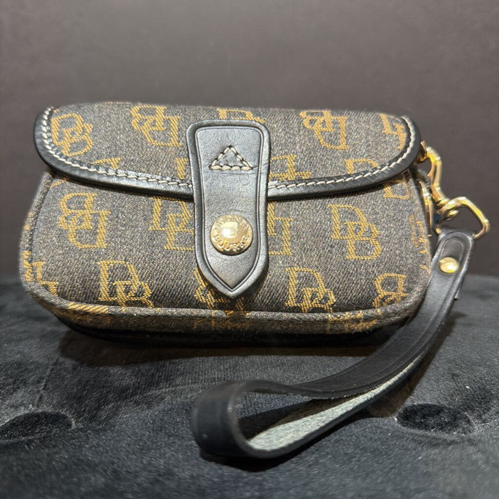 Dooney & Bourke Canvas Logo Wristlet ACCESSORIES XS
