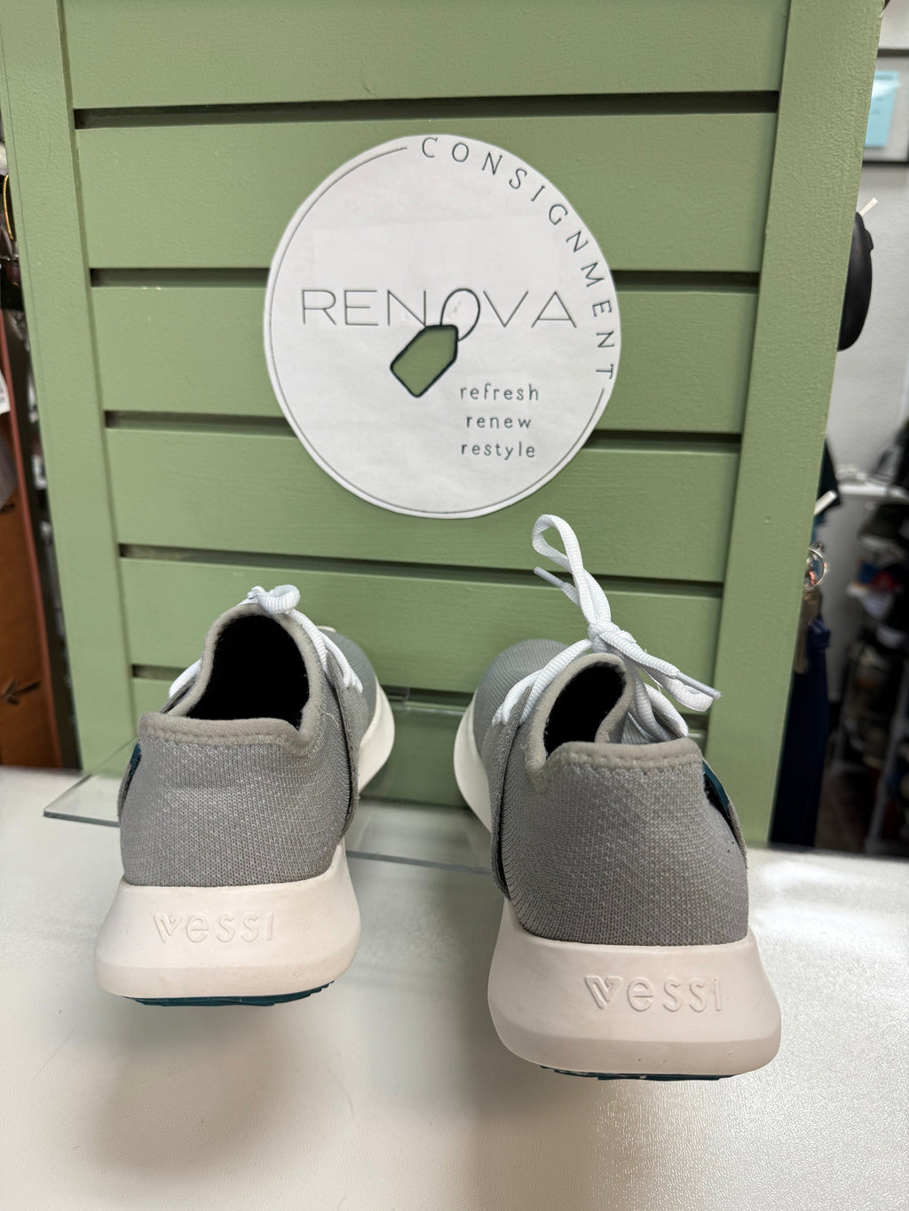 Vessi Everyday Runners (Womens 7)