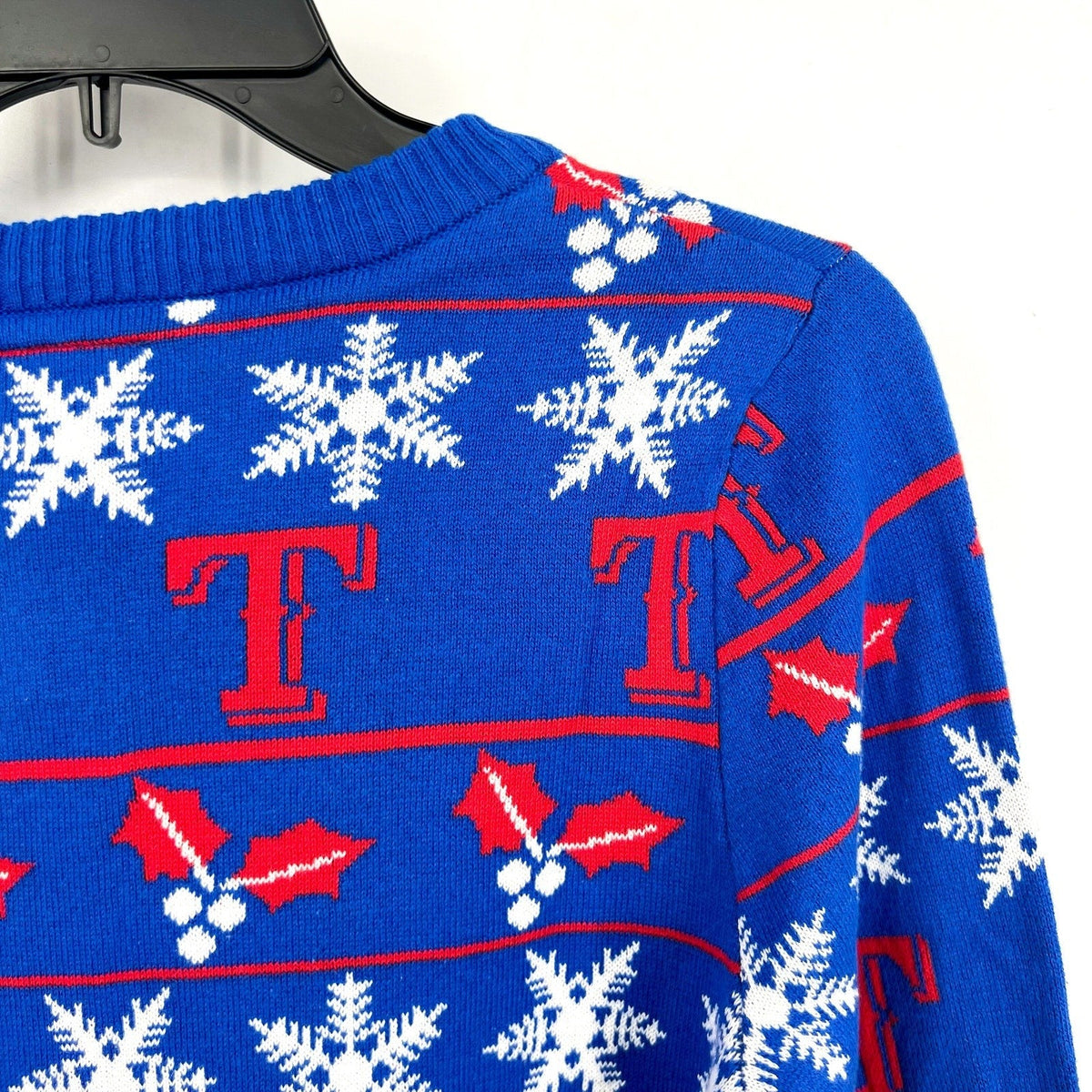 MLB GENUINE MERCHANDISE Texas Rangers T Snowflakes Sweater Small Royal Blue NWT
