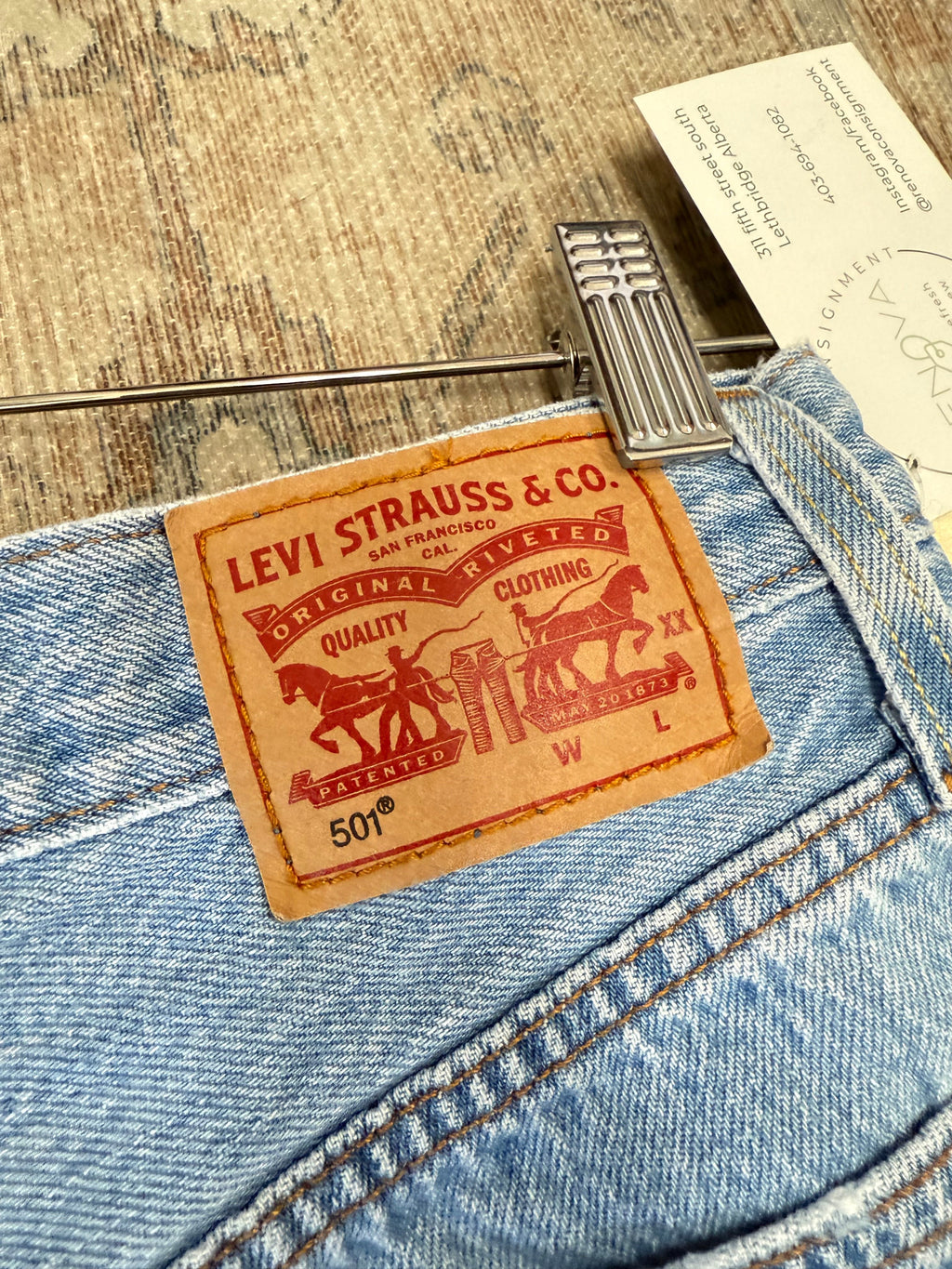 Levi’s 501 Shorts (26) oo*