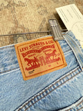 Levi’s 501 Shorts (26) oo*