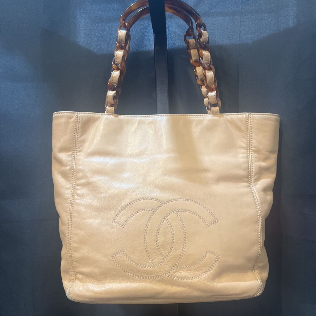 Chanel Leather Tortoise Chain HANDBAGS M
