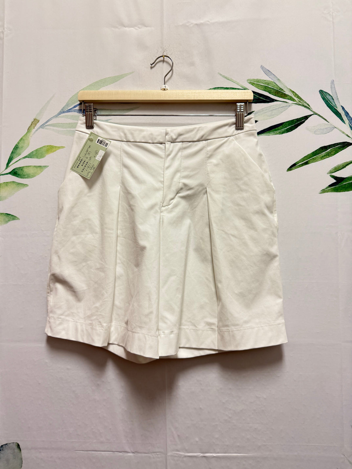 Lululemon Long Story MR Short 8” (6) oo*