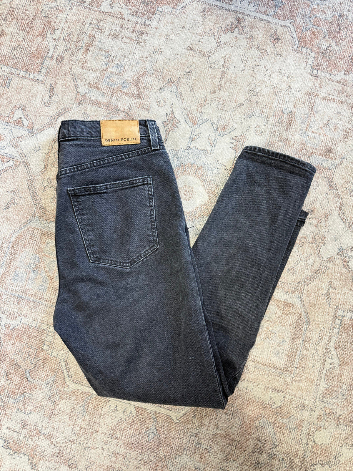 Denim Forum Yoko Slim HR Jeans (28x28)